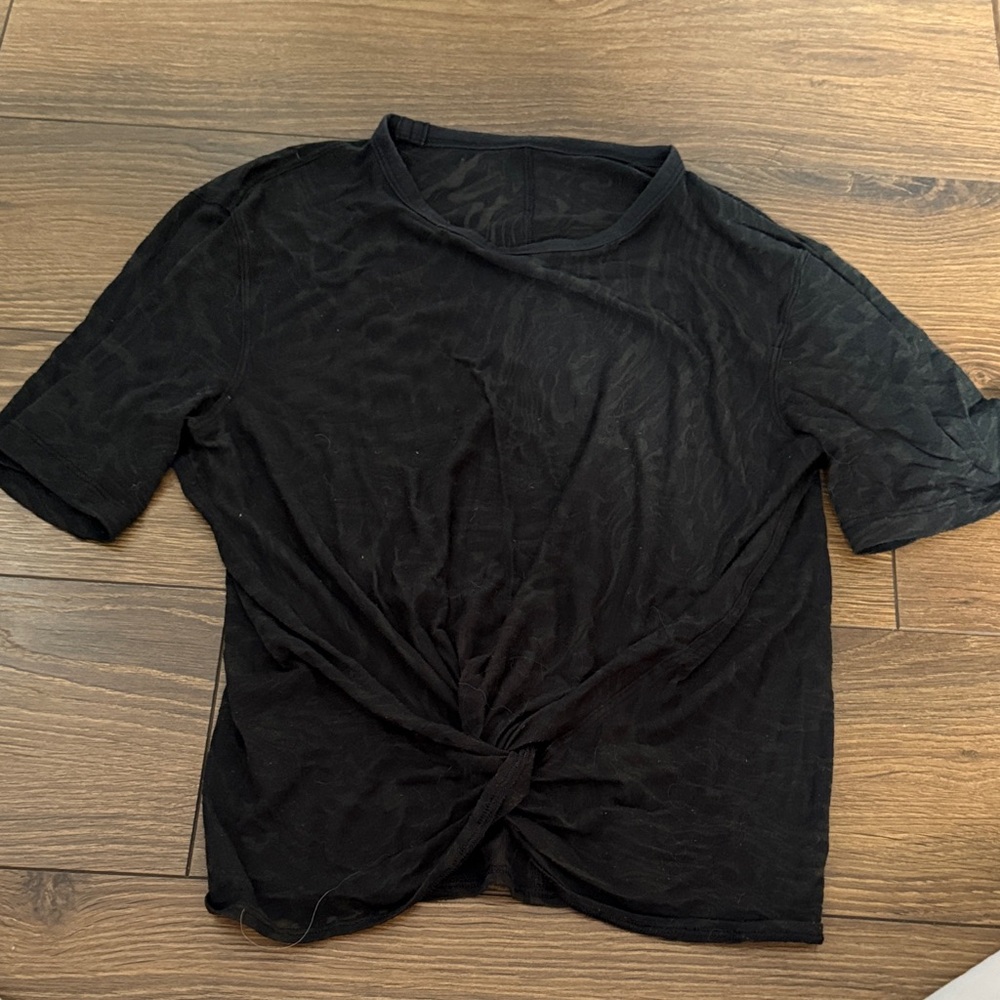 lululemon athletica Black Short Sleeve Tee